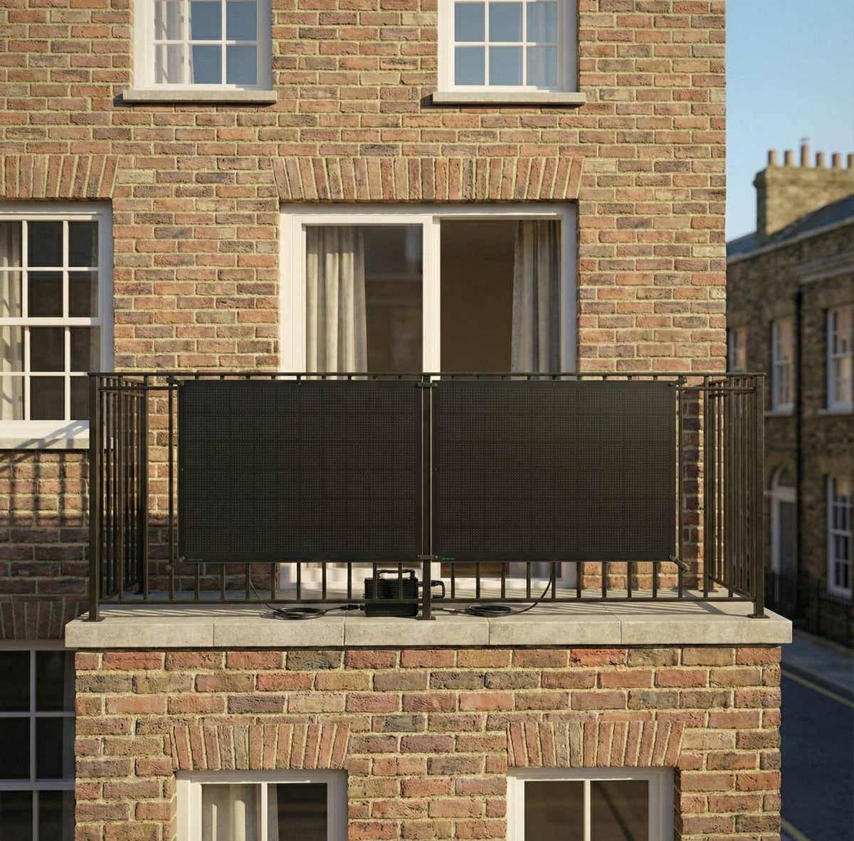 7 Features to Look for When Choosing a Solar Panel for Your Balcony